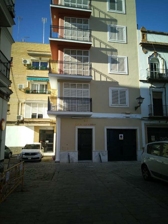 Appartement Triana Ruisenor à Séville Extérieur photo